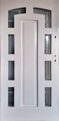 Drzwi drewniane zewnętrzne ocieplane w kolorze białym kryjącym z podłużną pionową płyciną na środku i szybami wokół niej (po bokach i od góry).